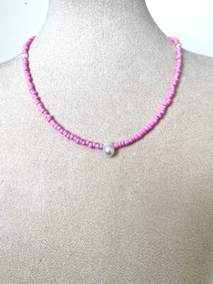 necklace-parels-roze